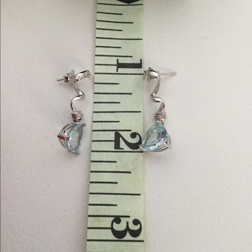 14k GOLD AQUAMARINE EARRINGS - Picture 3 of 6